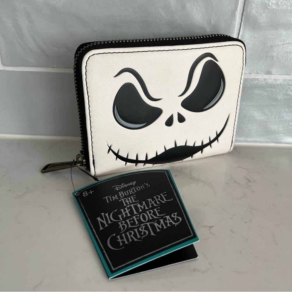 Rare NEW DISNEY The Nightmare Before Christmas Jack Skellington Small Zip Wallet